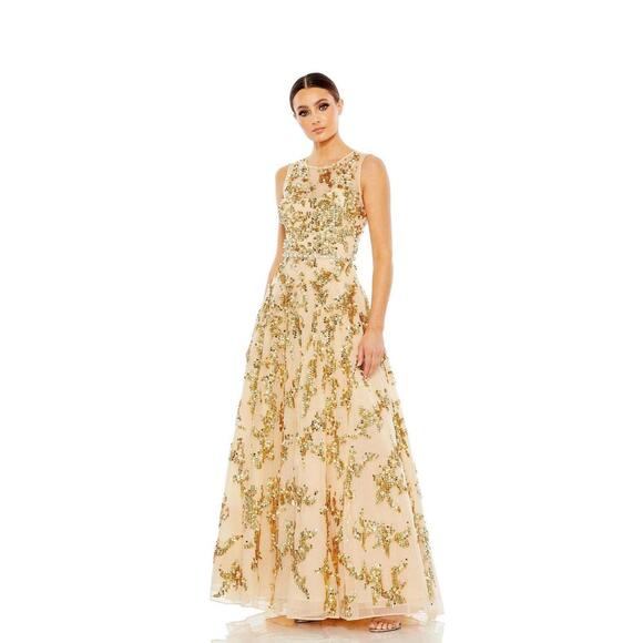 Mac Duggal Dresses & Skirts - Mac Duggal Formal Sleeveless Scoop Neck A Line Dress SIZE 6 $1198 NWT